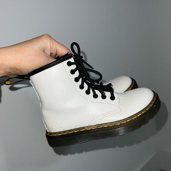 DR MARTENS Kids Leather Lace Up Boots - Picture 11 of 13
